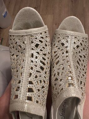 High Heels Silver Rhinestone Cutout Heels Size 10W